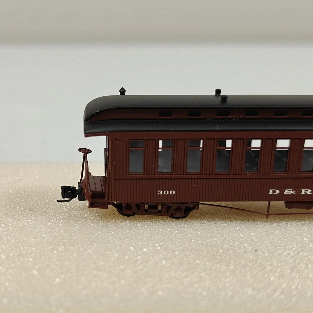 Lok 14 27005 D&RGW Coach #300 Denver & Rio Grande Western Nn3 Scale Brass READ